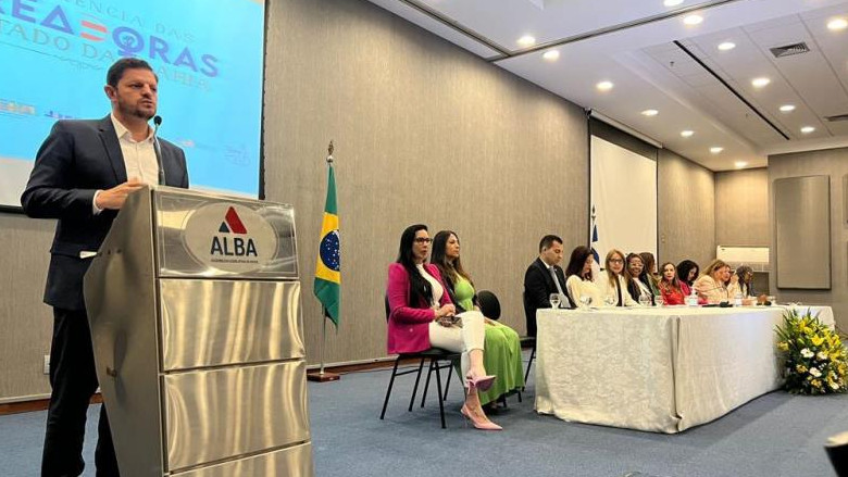 Em 1ª Conferência das Vereadoras, Quinho ressaltou a importância da presença de mulheres na política