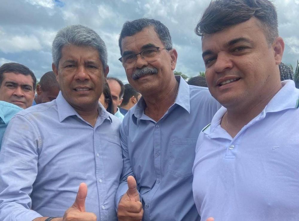 Após ter sido oposição em 2022, Prefeito Carroça decide se aproximar do Governador Jerônimo Rodrigues
