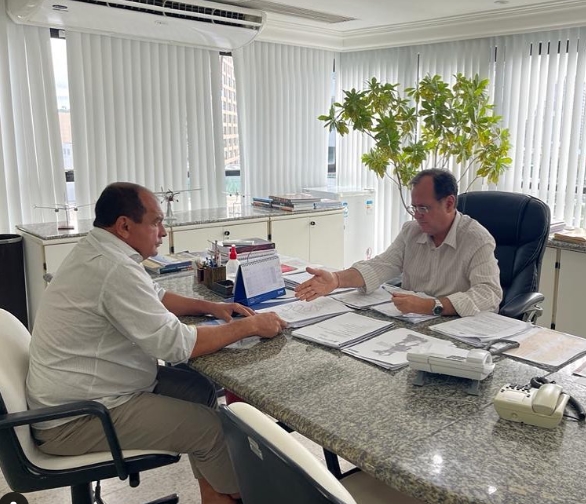 Prefeito Nandinho da Serraria faz reunião com Secretário de Turismo do Estado e pede mais investimentos em Esplanada