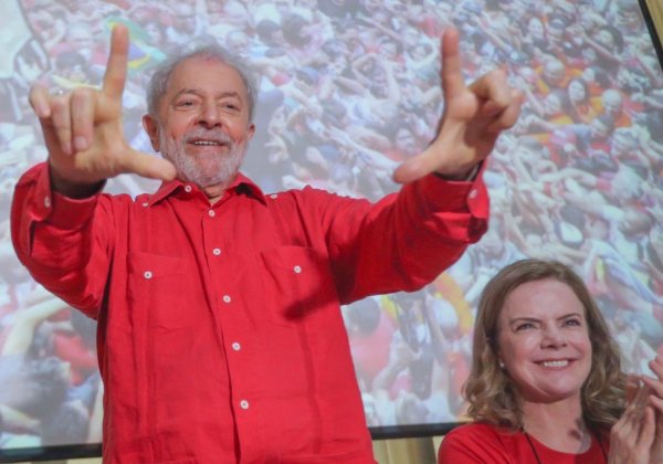 Datafolha: Lula herda maioria de votos da terceira via contra Bolsonaro no segundo turno
