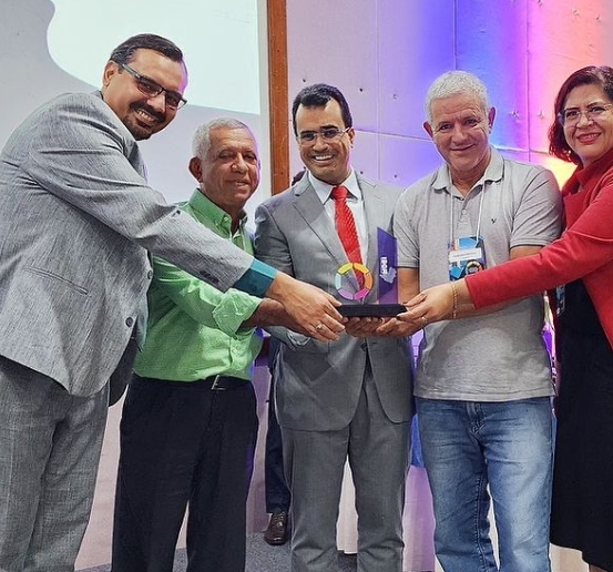 Prefeito Pequeno Sales de Catu recebe reconhecimento pelo desempenho de sua gestão no município de Salvador