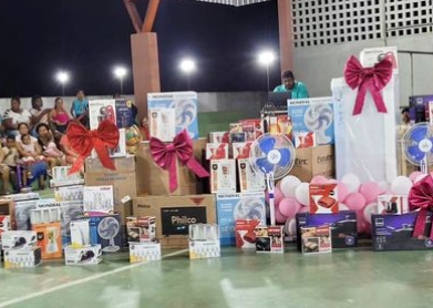 Dia das Mães é comemorado com sorteio de mais de 140 prêmios e homenagens em Jandaíra