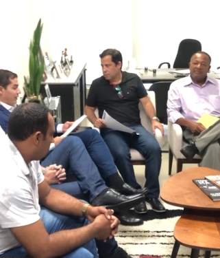 Dr Eduardo Santos e o Presidente da Câmara Eres vão a gabinete de Deputado Gabriel Nunes solicitar mais investimentos para Inhambupe