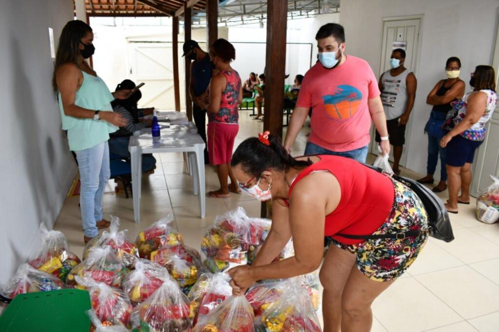 Cestas básicas são distribuídas aos trabalhadores do setor de eventos pela Prefeitura de Alagoinhas