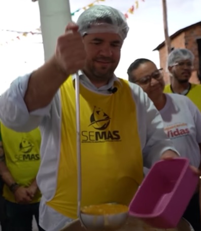 Secretaria de Assistência leva sopa a famílias mais carentes do bairro Mutirão I