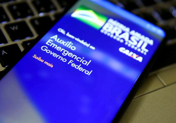 Caixa paga auxílio emergencial a nascidos em abril