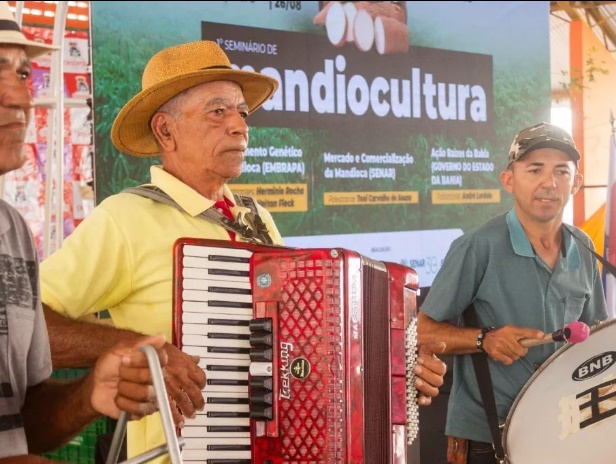 Prefeitura de Crisópolis realiza o primeiro Seminário de Mandiocultura no Município