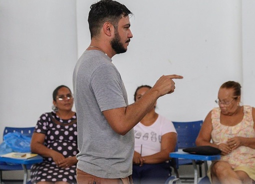 Mulheres iniciam cursos gratuito com a JC Flores em Esplanada