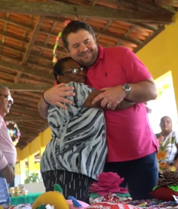 Prefeito de Entre Rios participa de Conferência de Cultura para traçar próximas ações no município
