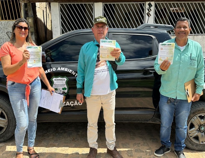  Equipe da SEMMADS realiza ação de conscientização ambiental em Esplanada