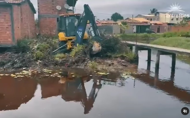 Prefeitura realiza nova limpeza nos rios para evitar enchentes em Subaúma