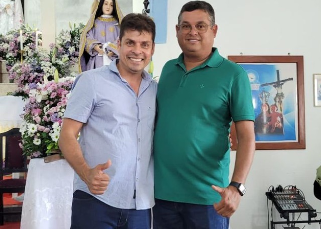 Prefeito Adilson e pré-candidato ao executivo Paulo Assuitt participam de evento religioso em Jandaíra; Saiba qual