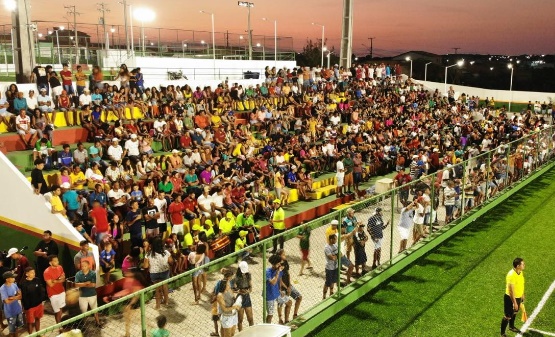 Abertura do Campeonato Municipal de Futebol lota novo Estádio de Sátiro Dias