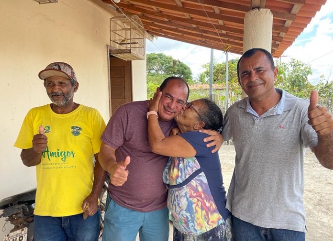 Prefeito Nandinho da Serraria fortalece agendas de rua para prestar contas do mandato e ouvir os anseios da população de Esplanada