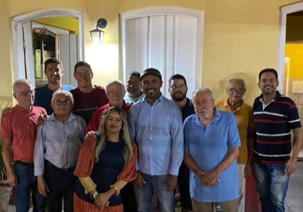 Oposição se reúne e busca unidade para disputar prefeitura
