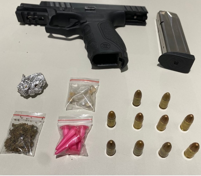 PETO apreende pistola turca e drogas em Cardeal da Silva