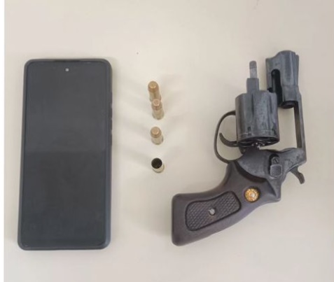 Policiais do Quarto Batalhão prendem homem em flagrante delito por tentativa de feminicídio