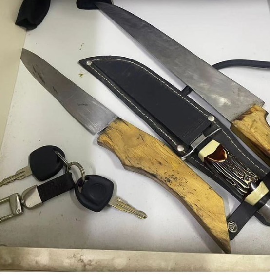 Ação exitosa de policiais evita feminicídio em Alagoinhas ''Homem tentou entrar na igreja com faca''