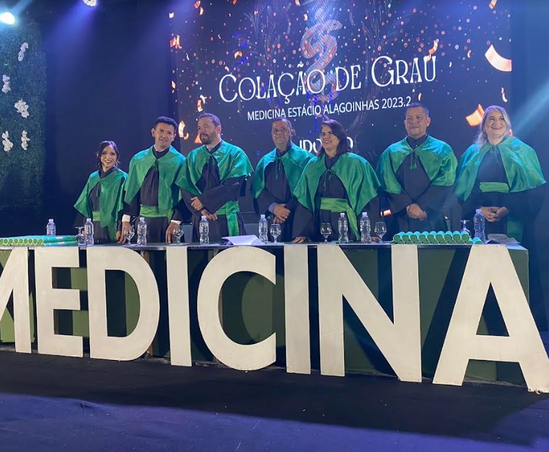 Alagoinhas forma primeira turma do programa mais médicos do IDOMED na região