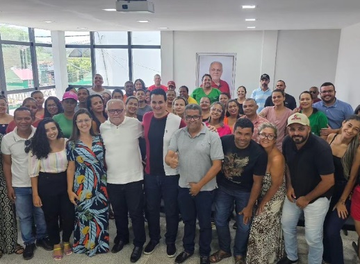 Prefeito Pedrito visita Hospital para ouvir demandas a anuncia inicio de reforma e melhorias para a população de Sátiro Dias