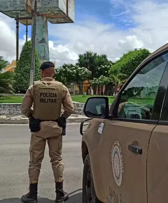 PM e CIPE-LN  apreendem drogas e arma de fogo em Rio Real; Homem foi a óbito em confronto