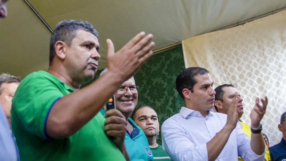 "Joseane mostra descumprimento de acordo da união da oposição ao não comparecer no evento político de Orlando", diz especialista