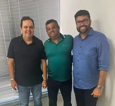 Prefeito Adilson Leite gasta mais de 900 mil reais com bandas em seu último ano de gestão em Jandaíra