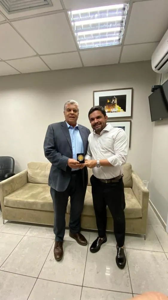 Marcus Sarmento é o primeiro Prefeito do município de Itanagra a receber honra do sindicato dos policiais Federais da Bahia