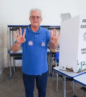 Agamenon Coelho é reeleito Prefeito de Araçás
