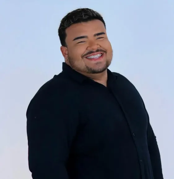 Eliel Ramos recebe novamente prêmio como melhor jornalista e melhor site de notícias de Esplanada ''7 prêmiações em 4 anos''