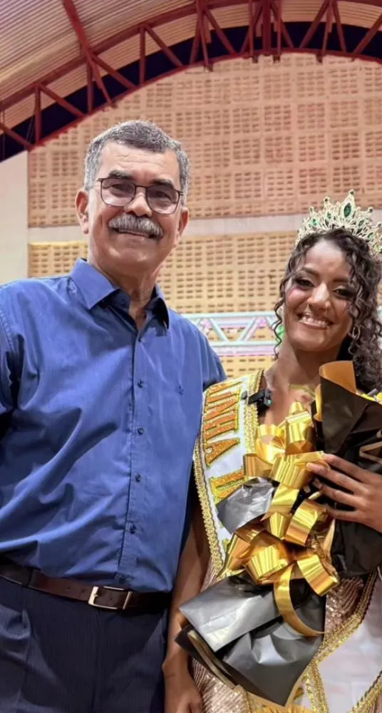 Ex-prefeito Carroça participa e parabeniza a escolha da nova Rainha da Laranja em Rio Real