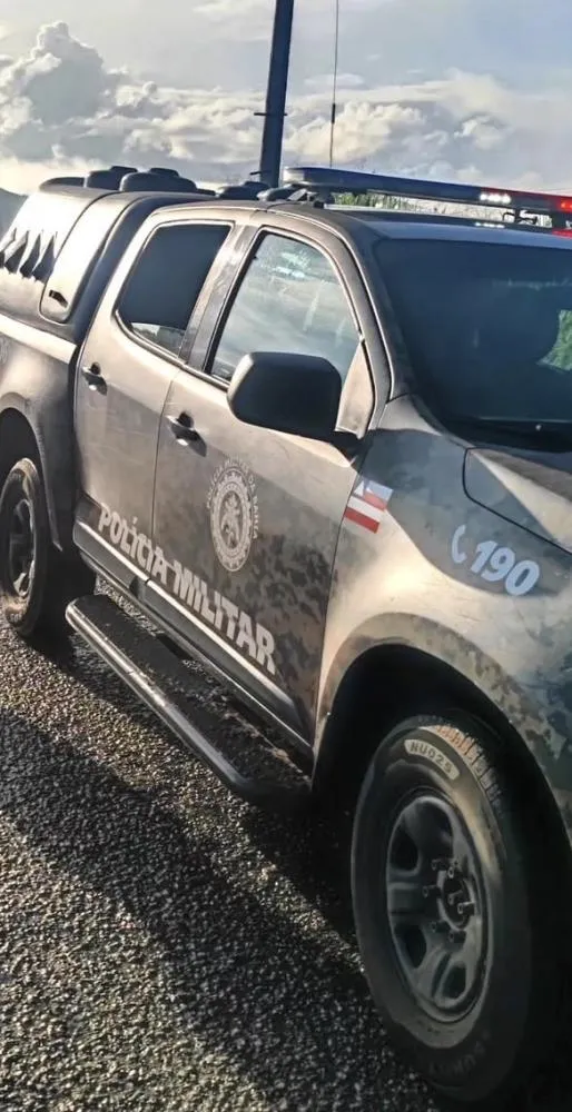 Madrugada de terror no Conde: festa clandestina termina em tiros, confronto com a polícia e apreensão de veículos