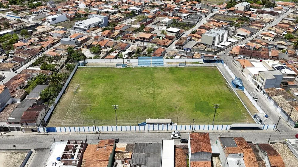 Prefeitura de Rio Real firma contrato de R$ 485 mil para reforma do Estádio Municipal Roberto Santos