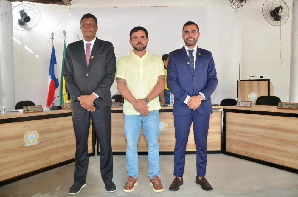 Vereador Júnior da PS é eleito presidente da Câmara Municipal de Itanagra para o próximo biênio