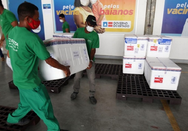 Distribuição de vacinas na Bahia passa a obedecer critério por idade