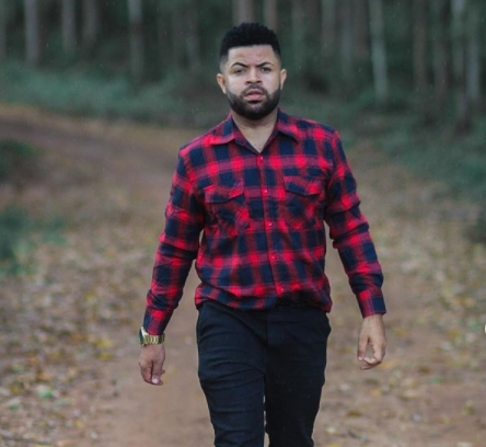 Morador de Catu influenciador Felipe Fiuza se aproxima dos 20 mil seguidores em seu Instagram
