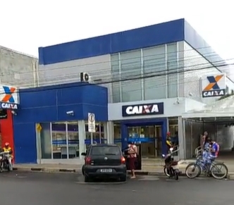 Auxílio emergencial é pago a beneficiários do Bolsa Família com NIS 6