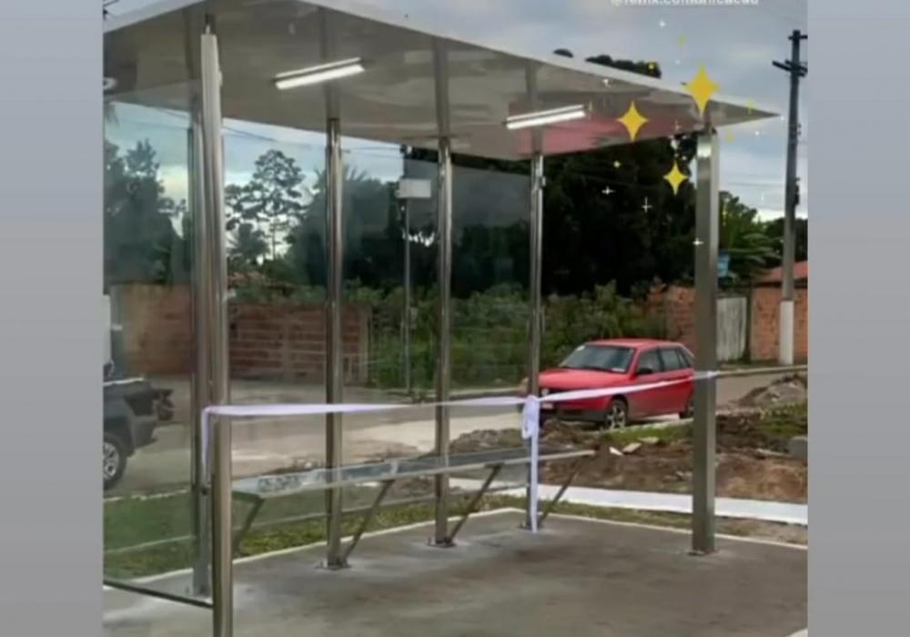 Novos pontos de ônibus da sede e Nova Pastora custaram mais de 62 mil reais das contas públicas de Cardeal da Silva
