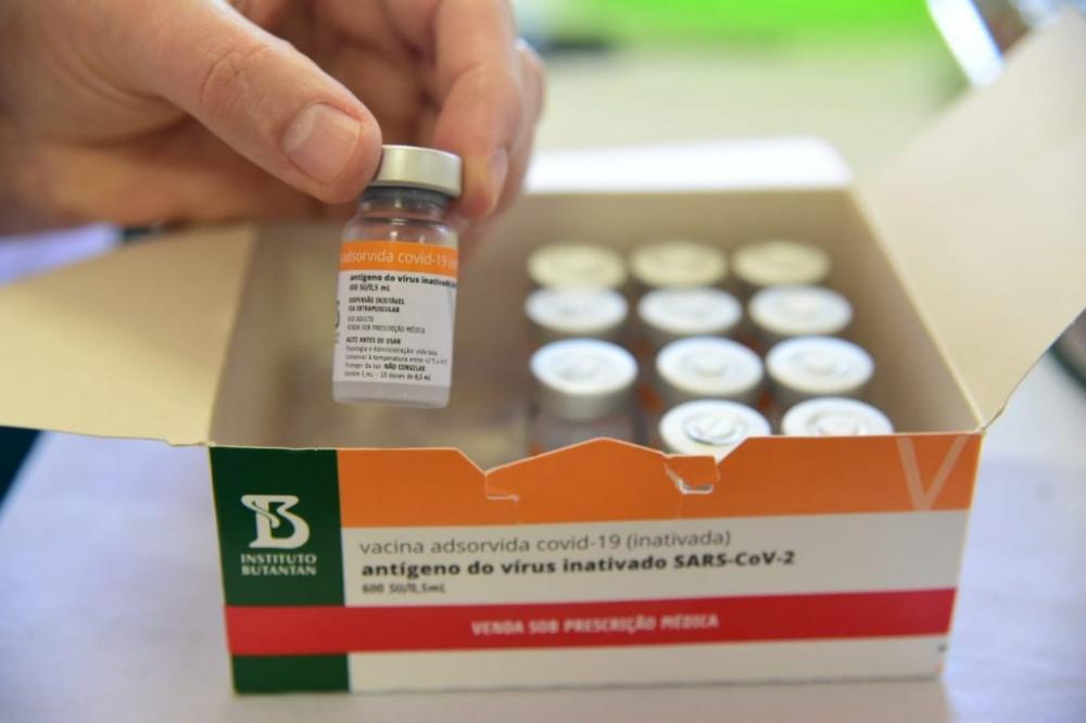Vacinação contra a Covid-19 chega a entrerrienses de 25 anos; Saiba dias