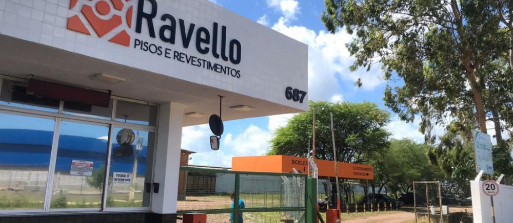 Com apoio do Governo, nova empresa sergipana retoma operação da Cerâmica Sergipe em Socorro