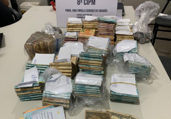 Polícia Militar prende 61 pessoas flagradas em rinha de galo