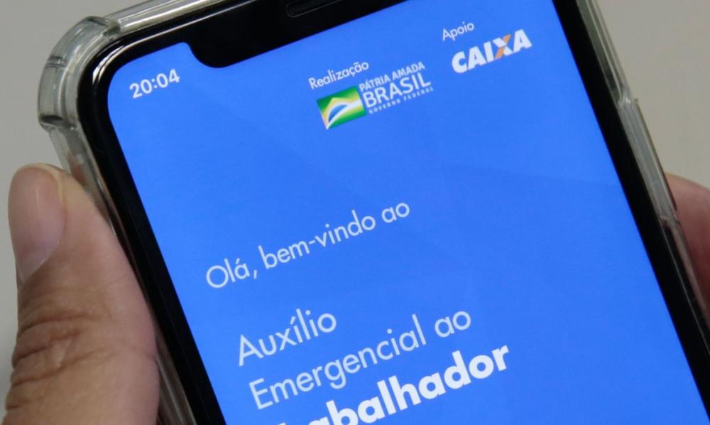 Trabalhadores nascidos em agosto podem sacar auxílio emergencial